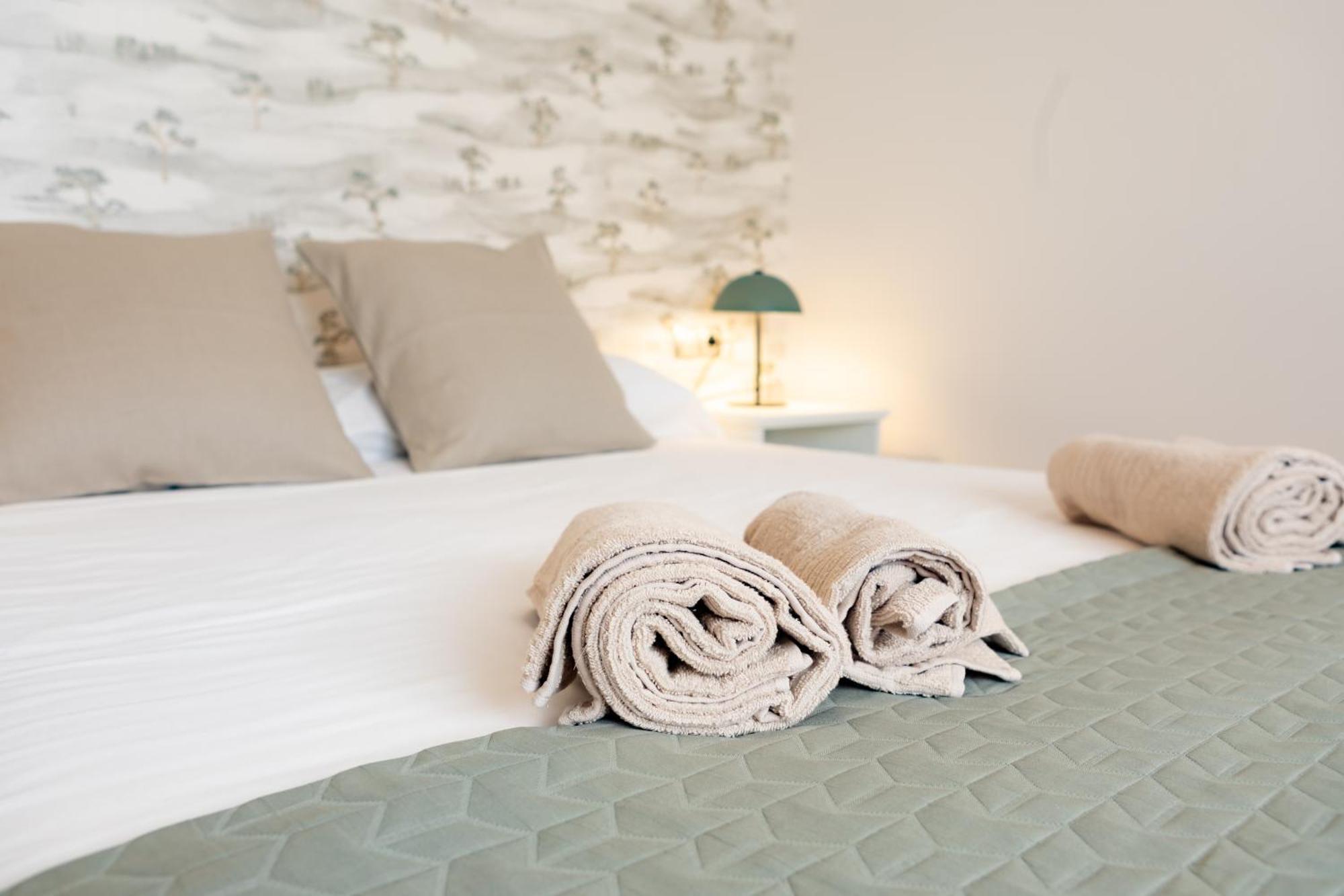 Teatro Suites Malaga City Flat Zewnętrze zdjęcie