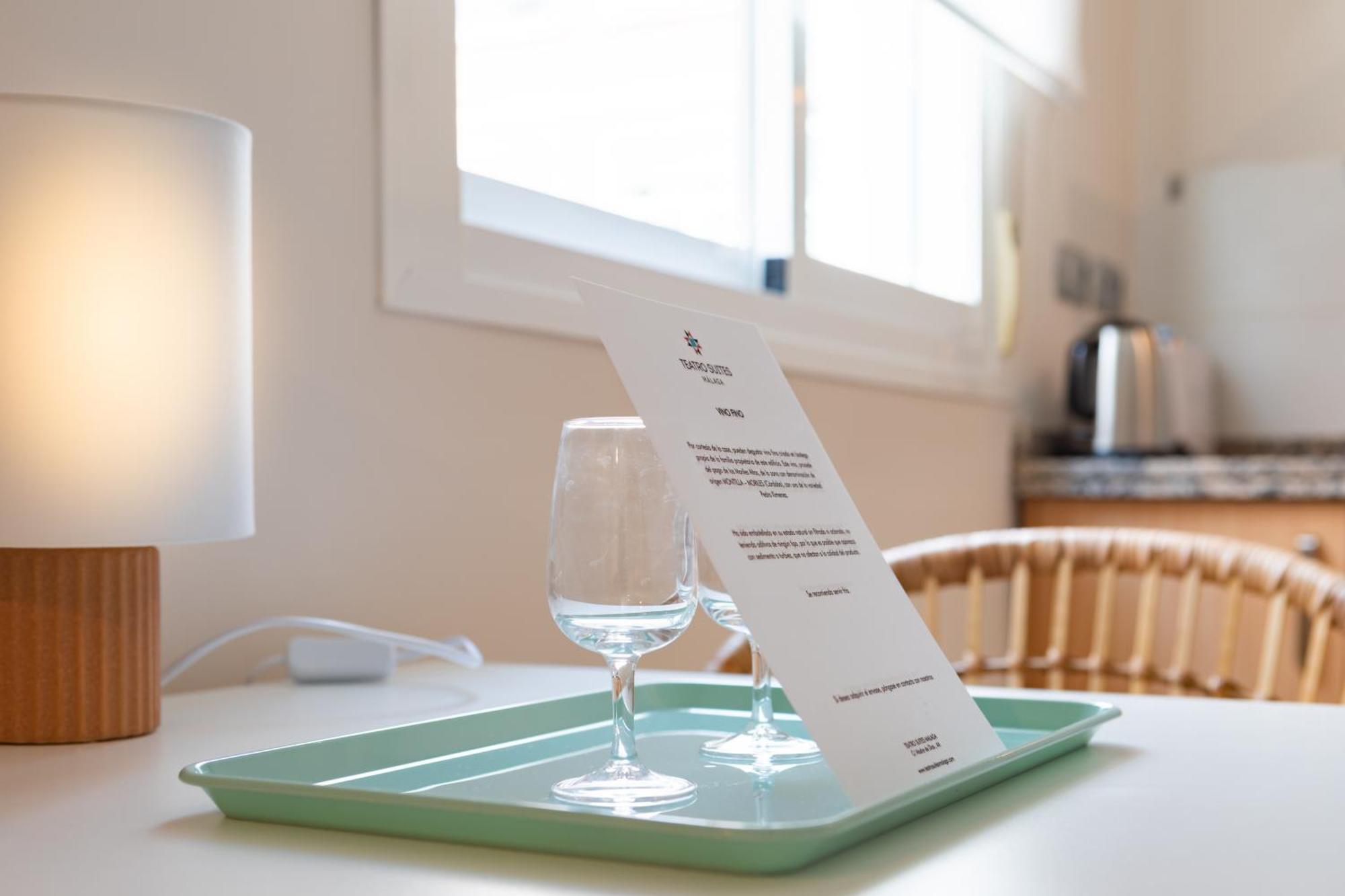 Teatro Suites Malaga City Flat Zewnętrze zdjęcie